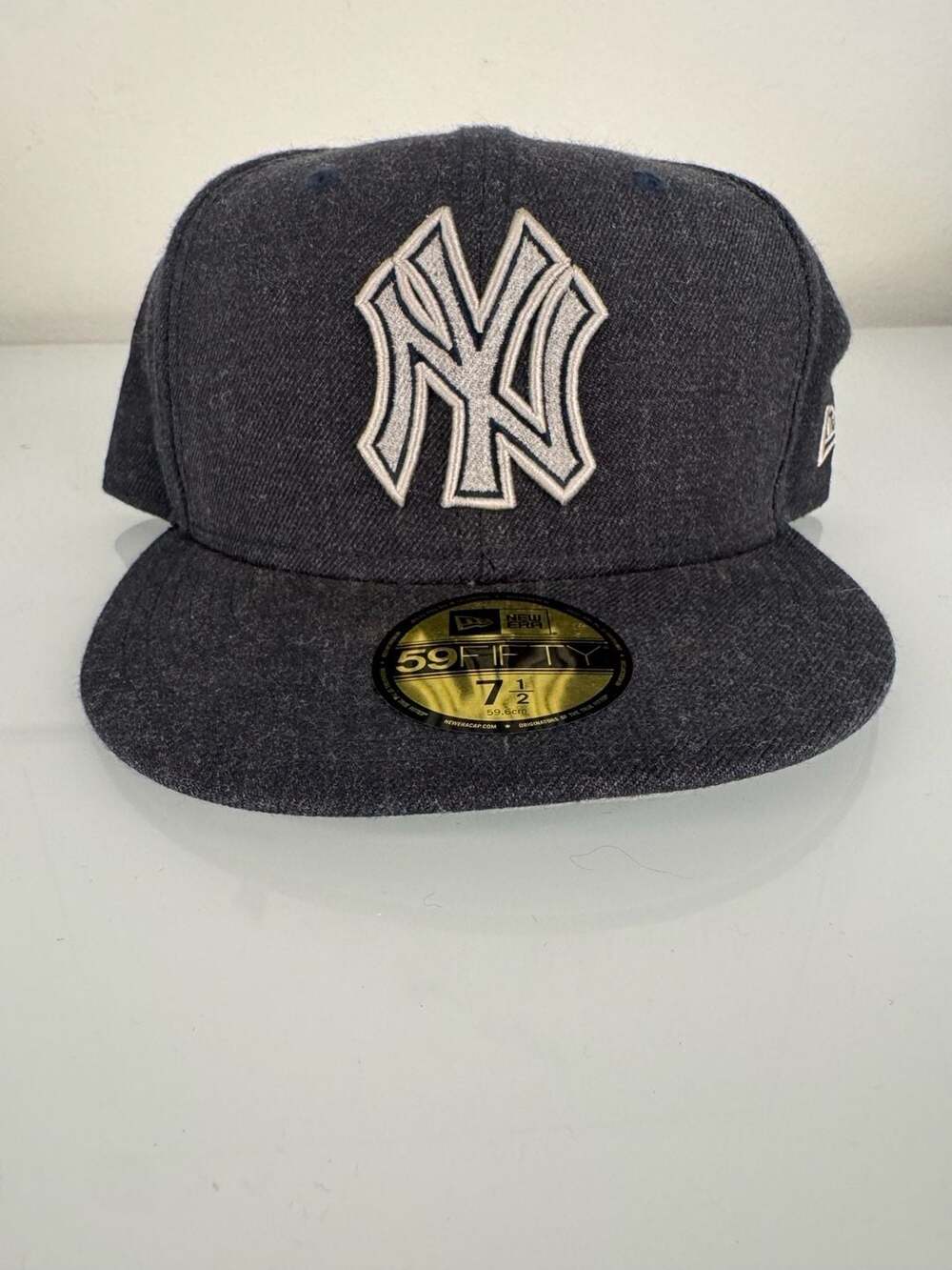 New Era New York Yankees Heather 59FIFTY Fitted Hat